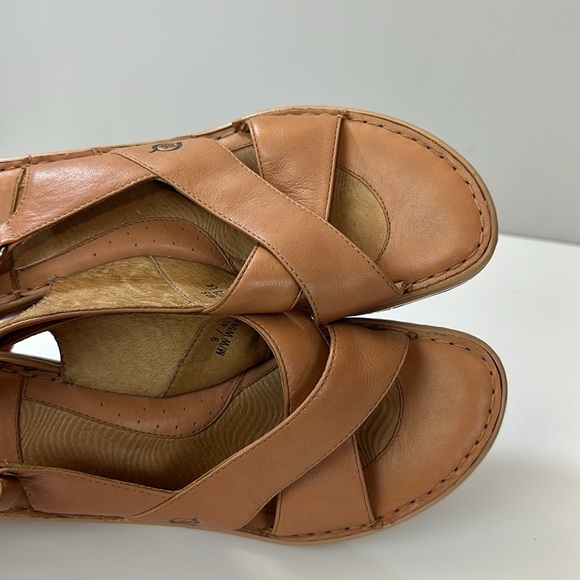 Born Brown Leather Slingback Sandals Size 9 - Picture 13 of 16